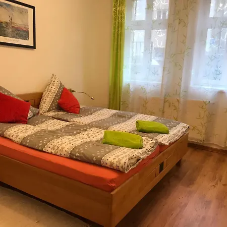 Am Schlosspark Apartment